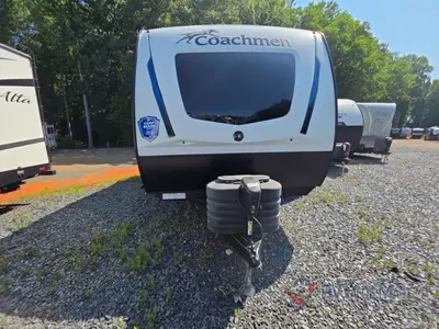 2024 Coachmen RV Freedom Express Ultra Lite photo 3