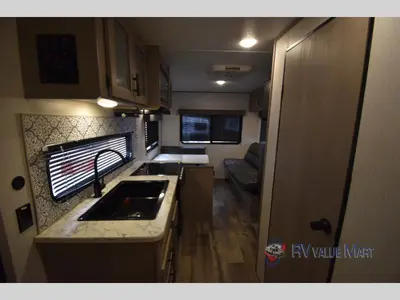 2021 Dutchmen RV Coleman Lantern LT Series photo 17