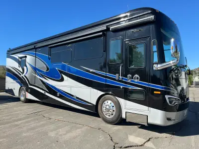 2019 TIFFIN MOTORHOMES ALLEGRO BUS photo 2