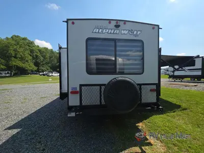 2021 Forest River RV Cherokee Alpha Wolf photo 7