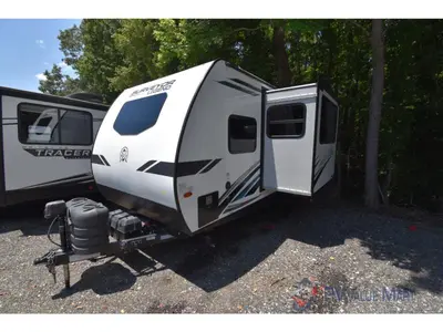 2022 Forest River RV Surveyor Legend photo 2