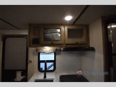 2022 Forest River RV Surveyor Legend photo 9