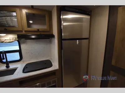 2022 Forest River RV Surveyor Legend photo 11
