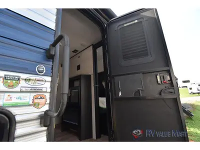 2022 Forest River RV Cherokee Grey Wolf photo 3