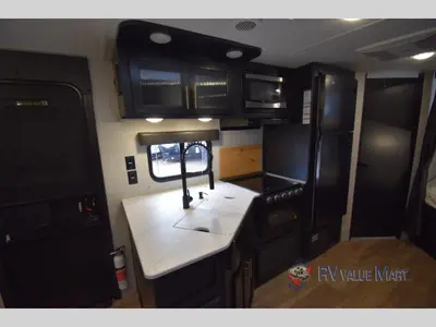 2022 Forest River RV Cherokee Grey Wolf photo 13