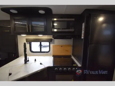 2022 Forest River RV Cherokee Grey Wolf photo 10