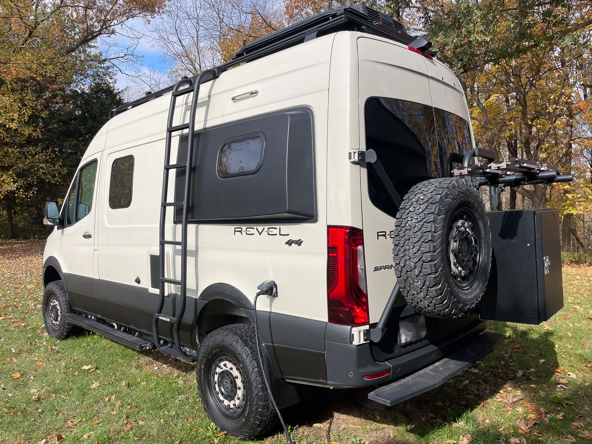 2019 WINNEBAGO REVEL exterior