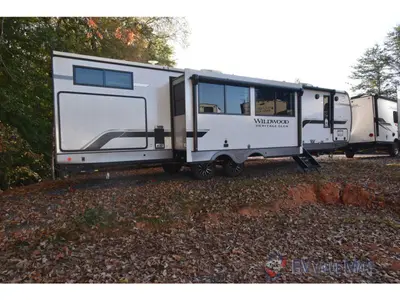 2025 Forest River RV Wildwood Heritage Glen photo 5