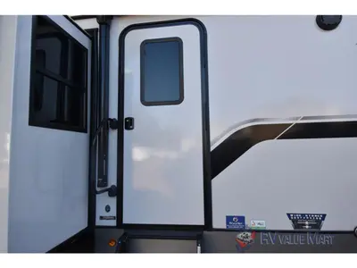 2025 Forest River RV Wildwood Heritage Glen photo 6