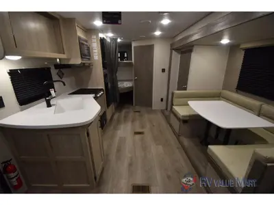 2026 Coachmen RV Catalina Summit Series 8 photo 16