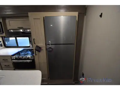 2026 Coachmen RV Catalina Legacy Edition photo 14