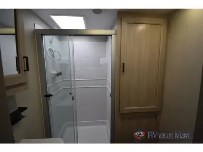2026 Coachmen RV Catalina Legacy Edition photo 26