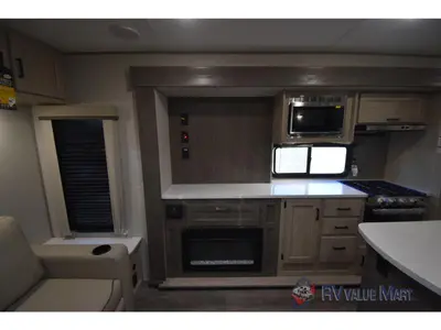 2026 Coachmen RV Catalina Legacy Edition photo 24