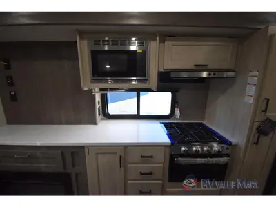 2026 Coachmen RV Catalina Legacy Edition photo 15