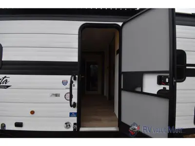 2026 Shasta RVs i-5 Edition photo 5