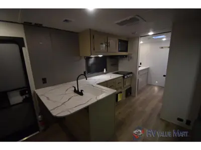 2026 Shasta RVs i-5 Edition photo 16