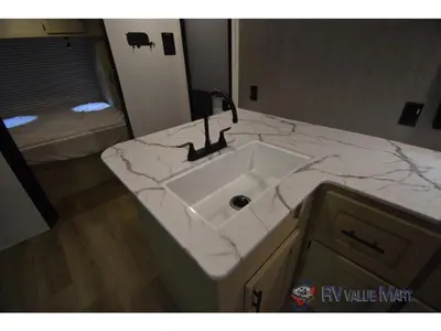 2026 Shasta RVs i-5 Edition photo 9