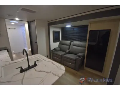 2026 Shasta RVs i-5 Edition photo 17
