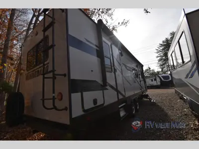 2023 Winnebago Minnie photo 4