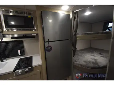 2026 Coachmen RV Catalina Summit Series 7 photo 12
