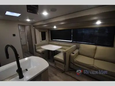 2026 Coachmen RV Catalina Legacy Edition photo 18