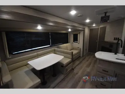 2026 Coachmen RV Catalina Legacy Edition photo 16