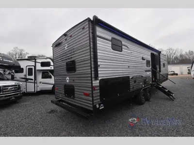 2026 Coachmen RV Catalina Legacy Edition photo 4