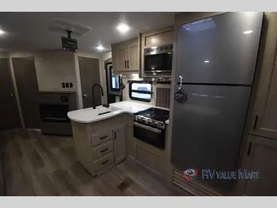 2026 Coachmen RV Catalina Legacy Edition photo 15