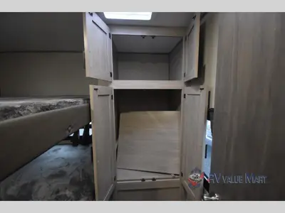2026 Coachmen RV Catalina Legacy Edition photo 31