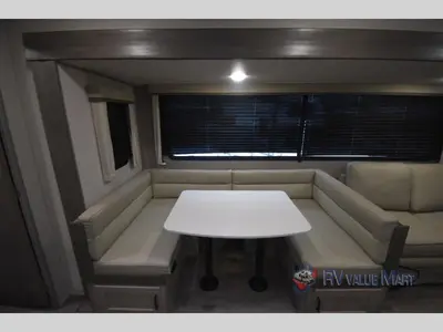 2026 Coachmen RV Catalina Legacy Edition photo 7