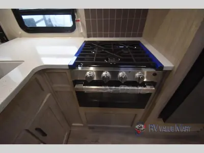 2026 Coachmen RV Catalina Legacy Edition photo 11