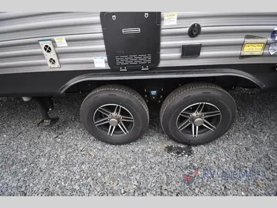 2026 Coachmen RV Catalina Legacy Edition photo 33