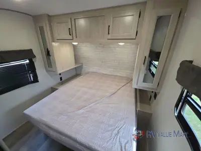 2026 Coachmen RV Catalina Legacy Edition photo 27