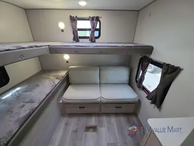 2026 Coachmen RV Catalina Legacy Edition photo 31