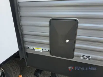 2026 Coachmen RV Catalina Legacy Edition photo 18