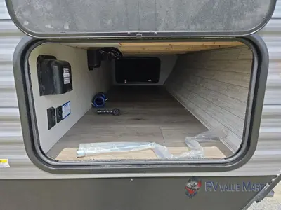 2026 Coachmen RV Catalina Legacy Edition photo 13