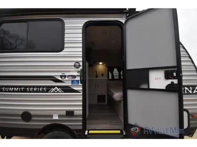 2026 Coachmen RV Catalina Summit Series 7 photo 5