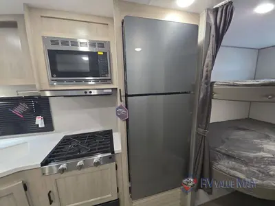 2026 Coachmen RV Catalina Summit Series 8 photo 22