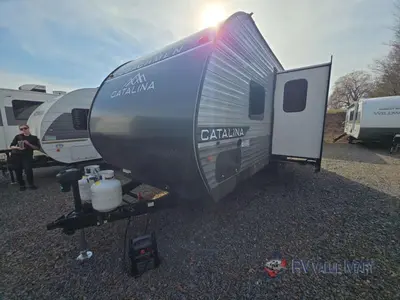 2026 Coachmen RV Catalina Summit Series 8 photo 4