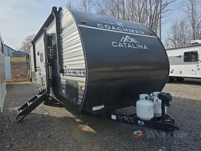 New 2026 Coachmen RV Catalina Summit Series 8 231BHS