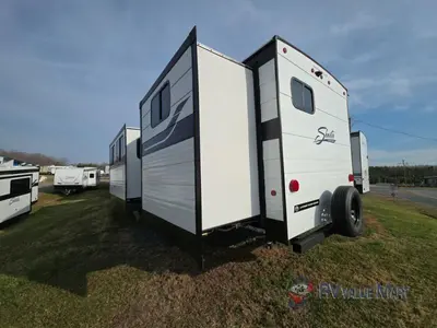 2026 Shasta RVs i-5 Edition photo 6