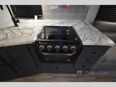 2024 Coachmen RV Apex Ultra-Lite photo 10