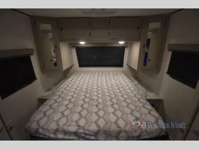 2024 Coachmen RV Apex Ultra-Lite photo 18