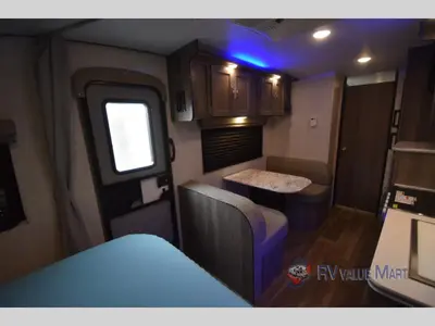 2023 Gulf Stream RV Vista Cruiser photo 15