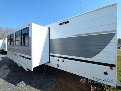 2026 Forest River RV Wildwood X-Lite photo 5