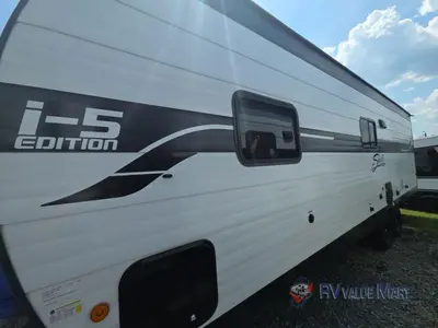 2026 Shasta RVs i-5 Edition photo 5