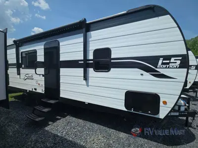 2026 Shasta RVs i-5 Edition photo 9
