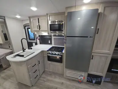 2026 Coachmen RV Catalina Legacy Edition photo 33