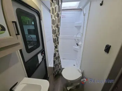 2026 Coachmen RV Catalina Legacy Edition photo 30