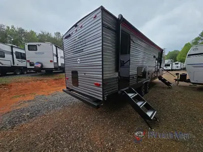 2026 Coachmen RV Catalina Legacy Edition photo 8
